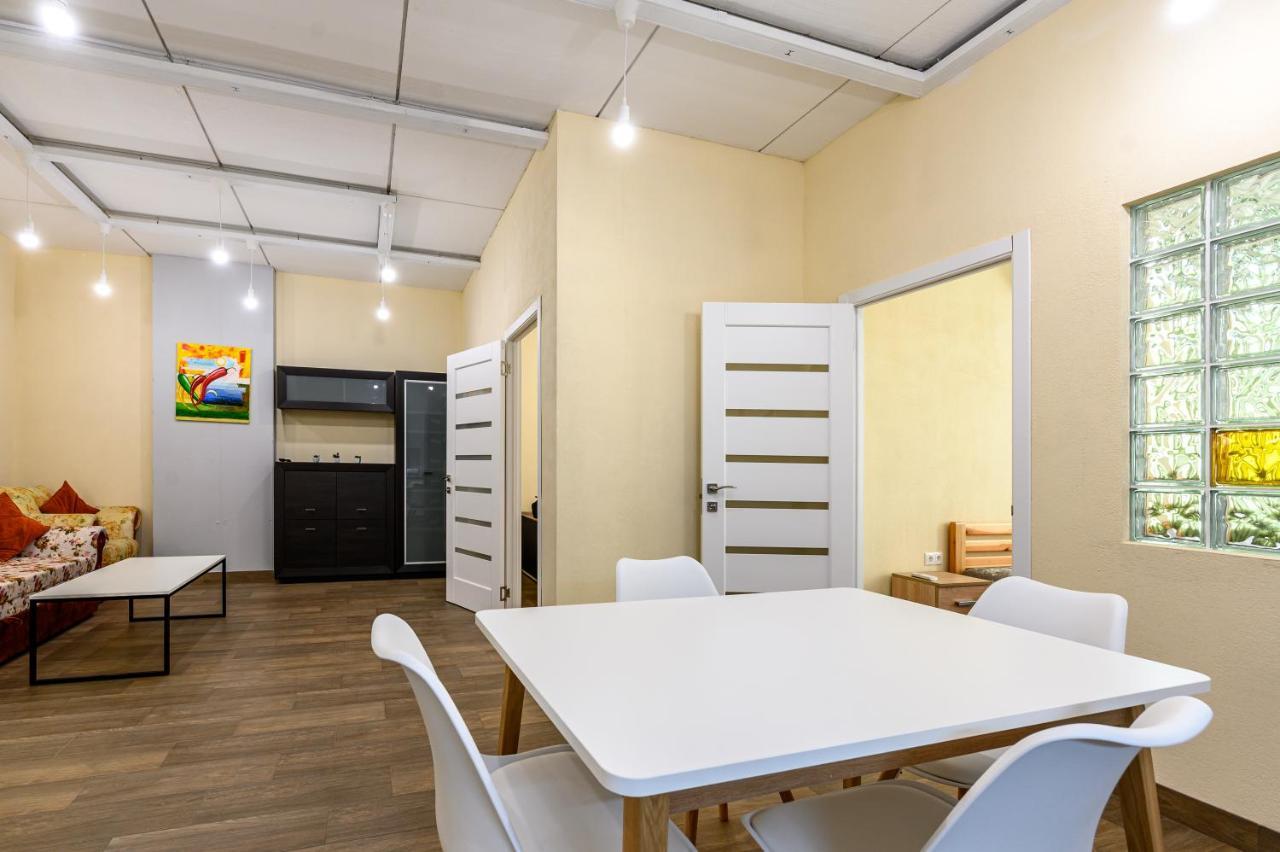 Gagarin Plaza 63 Apartment Odessa Ngoại thất bức ảnh